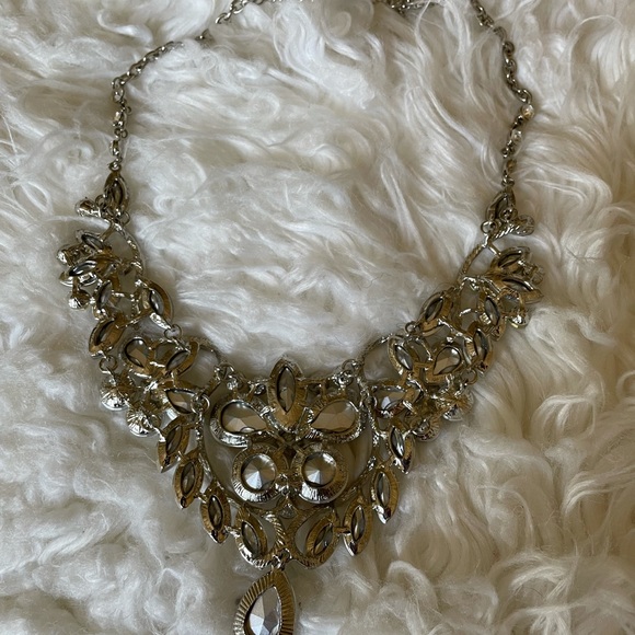 White Flower Drop Crystal Necklace - Picture 6 of 8